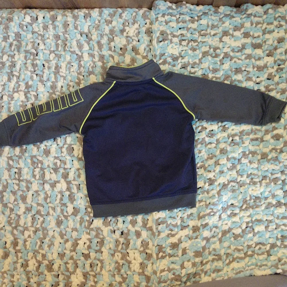 Puma jacket - Picture 2 of 3